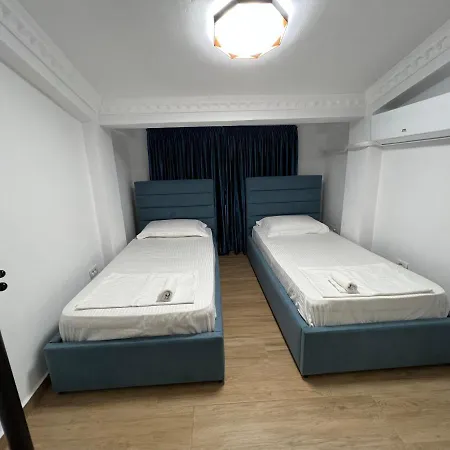 Center 2 Apartment